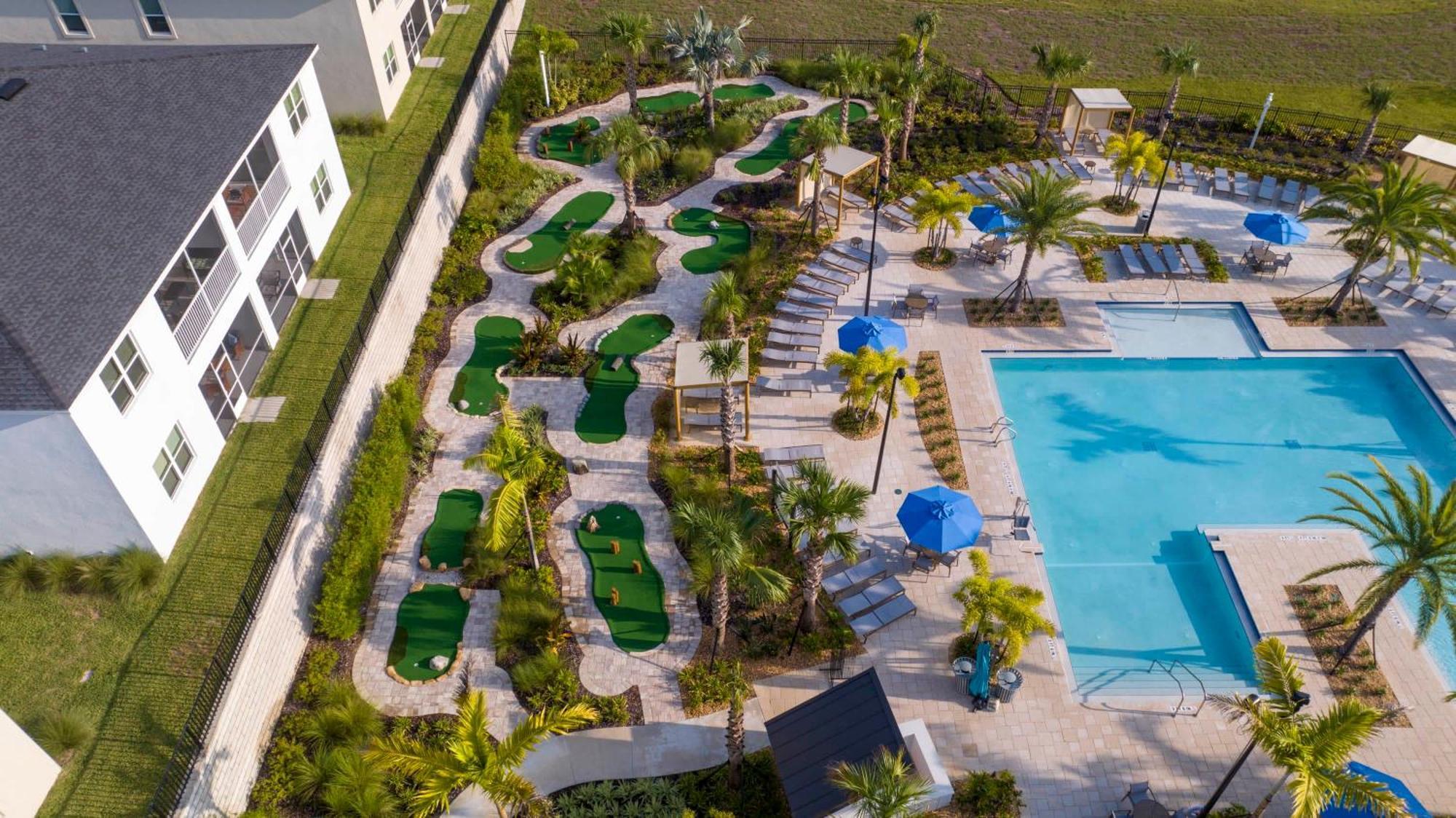 Hébergement de vacances Stunning 4 Bd W/ Pool Close To @ Champions Gate 990 *