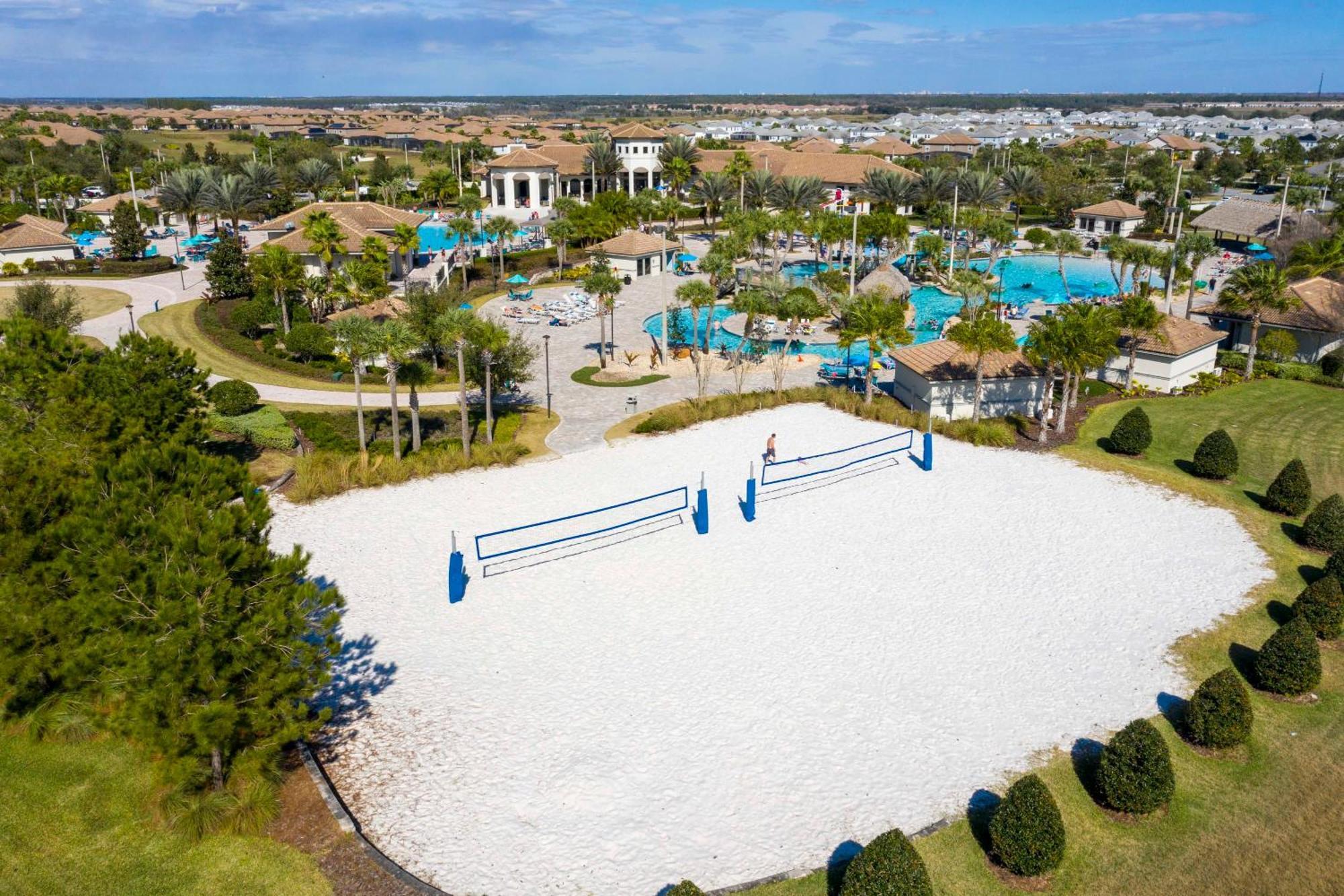 Hébergement de vacances Stunning 4 Bd W/ Pool Close To @ Champions Gate 990
